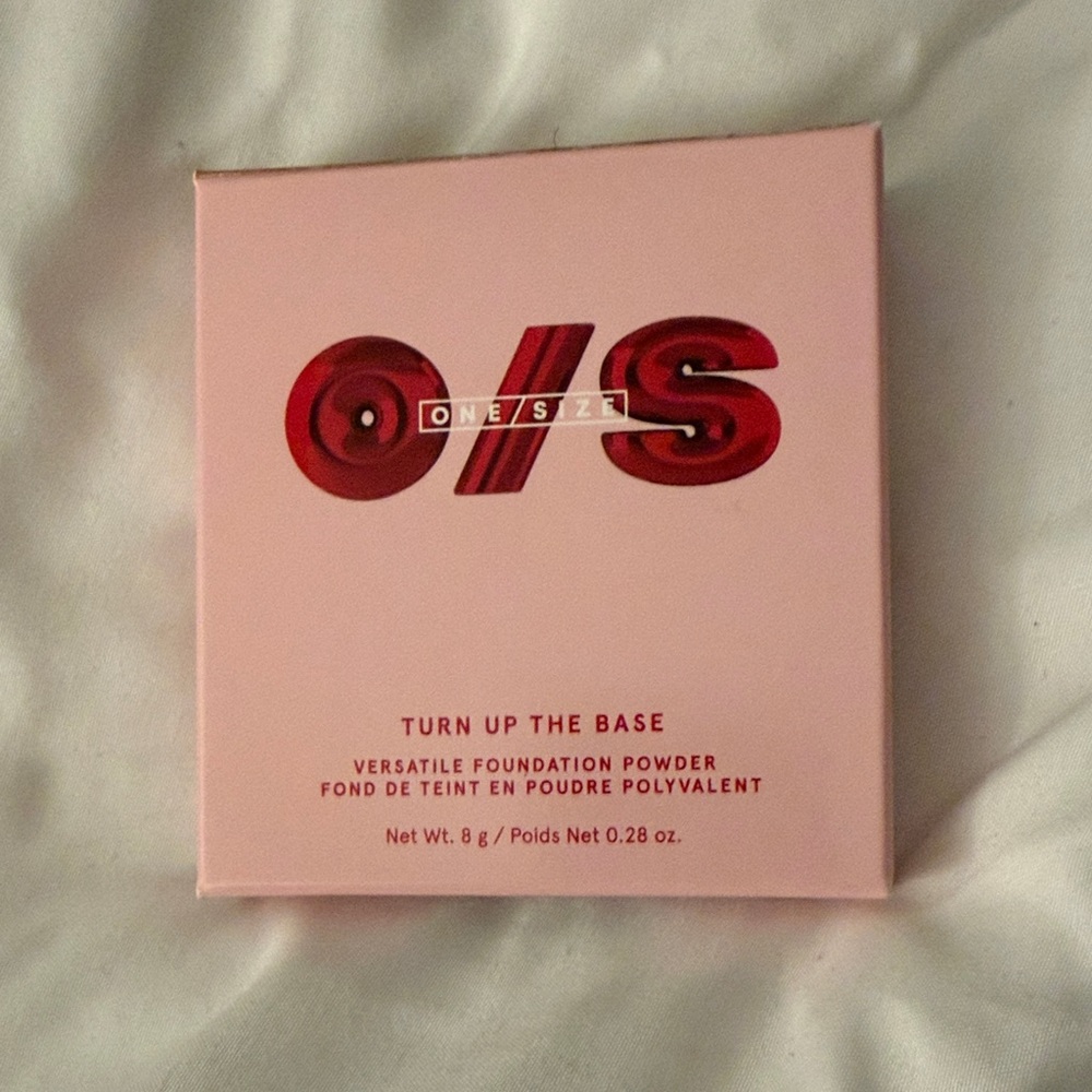 Turn Up The Base Foundation Powder - Medium Dark4G